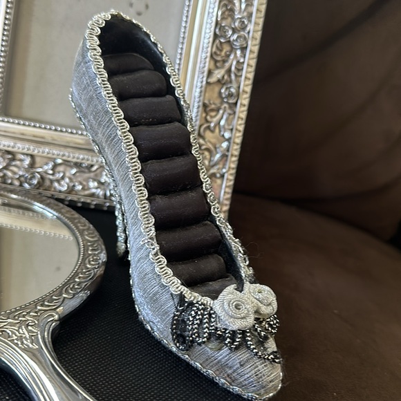 Vintage Antique Silver Plated Vanity Set - Picture 8 of 16